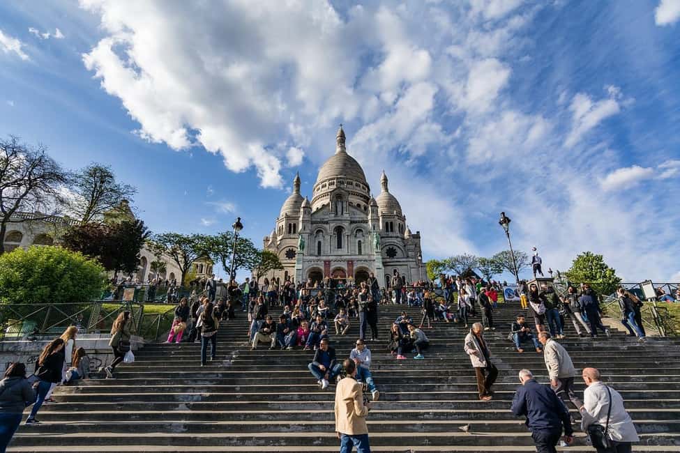 Paris: Montmartre hidden gems walking Tour with Local Guide - Starting at Sacré-Cœur, Not a Random Street Corner