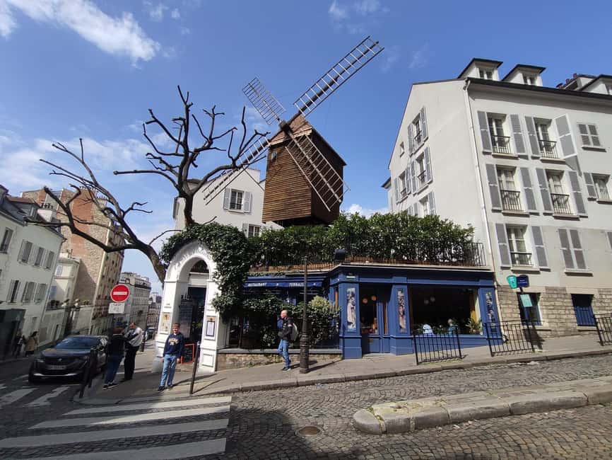 Paris : Montmartre highlights walking tour - Finishing at the Basilique du Sacré-Cœur de Montmartre