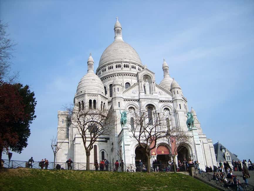 Paris : Montmartre highlights walking tour - Who this tour suits best (and who should skip it)