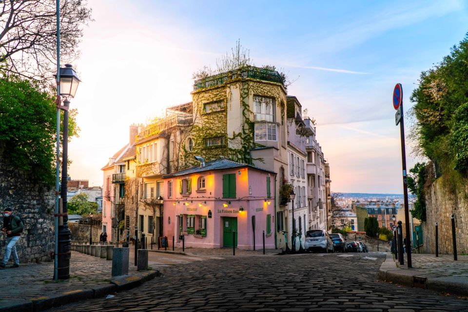 Paris Montmartre Highlights Walking Tour - Small Group - What the Guide Brings: Stories, Navigation Tips, and Confidence