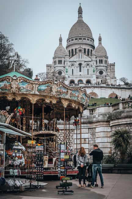 Paris: Montmartre Tour with Local Guide - Sacré-Cœur finish: a satisfying ending point