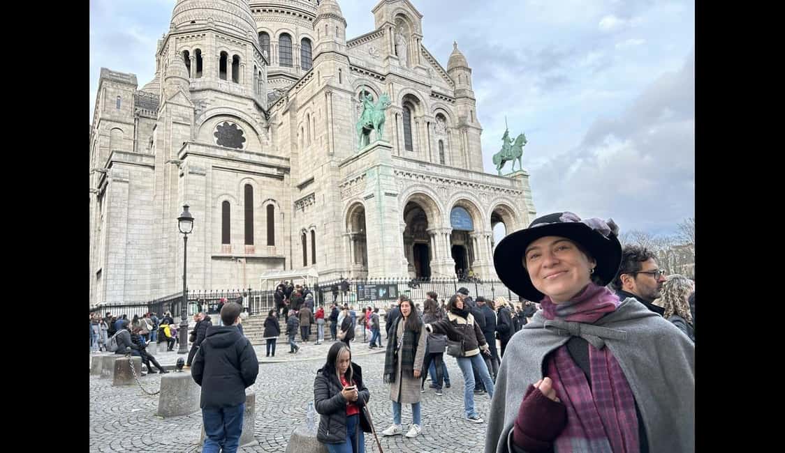 Paris: Montmartre Tour with Sacré-Cœur (Wine Tasting Option) - Montmartre’s Art Streets: Why This Walk Still Feels Like a Movie Set