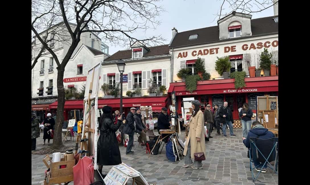 Paris: Montmartre Tour with Sacré-Cœur (Wine Tasting Option) - Moulin Rouge to Rue Lepic: The Streets Behind the Myth