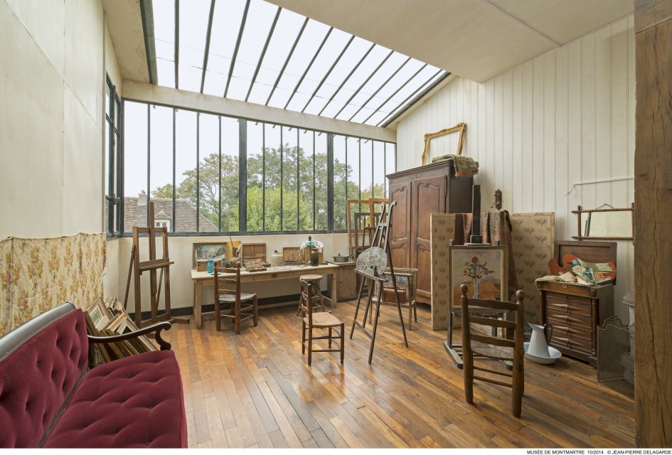 Paris: Musée de Montmartre and Gardens Entry Ticket - Walking through the Bel Air House: why the setting matters