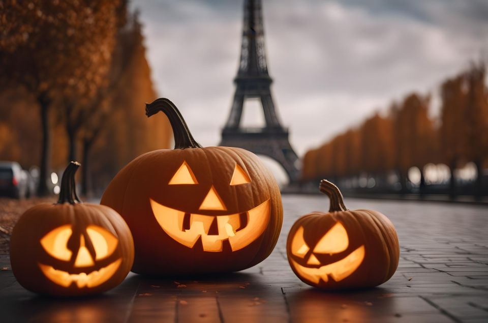 Paris Mysterious and Dark Stories Walking Tour - Small Group - A Halloween Walk Through Île de la Cité’s Dark Corners