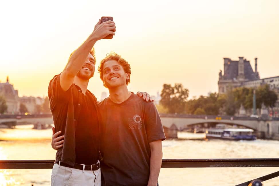 Paris: Night Small-Group Bike Tour and Boat Cruise - Tips That Make the Evening Easier