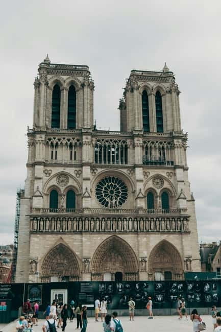 Paris: Notre Dame Exterior Guided Tour - Small Group - Should you book this Notre Dame exterior guided tour?