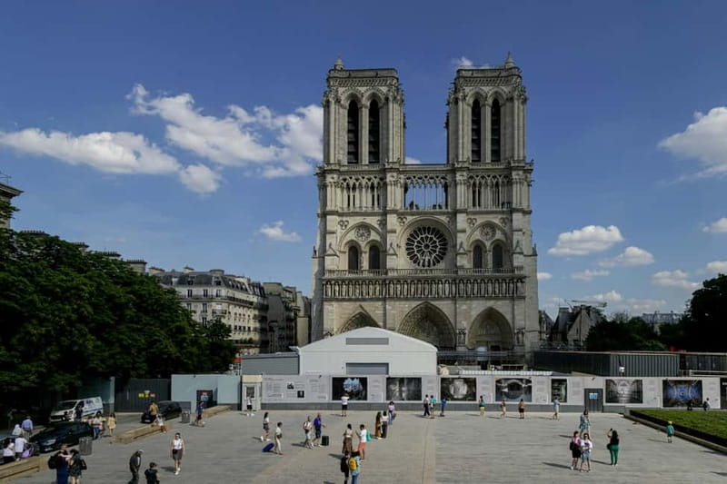 Paris: Notre Dame Exterior Guided Tour - Small Group - Stop 3 at the end near Notre Dame: leaving with options