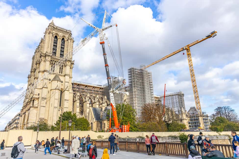 Paris: Notre Dame Outside Tour and Sainte Chapelle Ticket - Sainte-Chapelle: how to make your 45 minutes count
