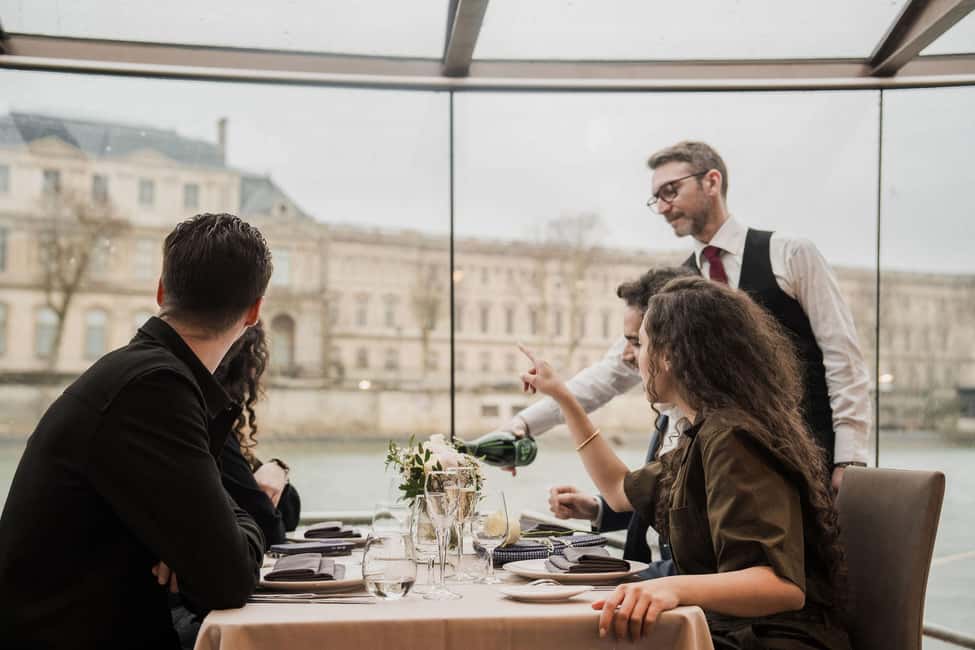 Paris : NYE Special Diner Cruise on the Seine River - Should You Book This NYE Special Diner Cruise?
