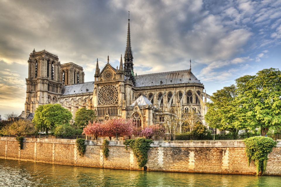 Paris Old Town Highlights Guided Walking Tour - FAQ