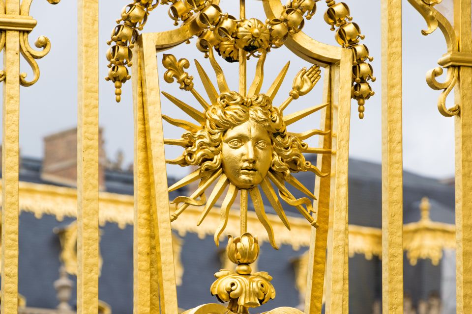 Paris: Palace of Versailles Guided Tour with Bus Transfers - Who this tour suits best (and who should consider alternatives)