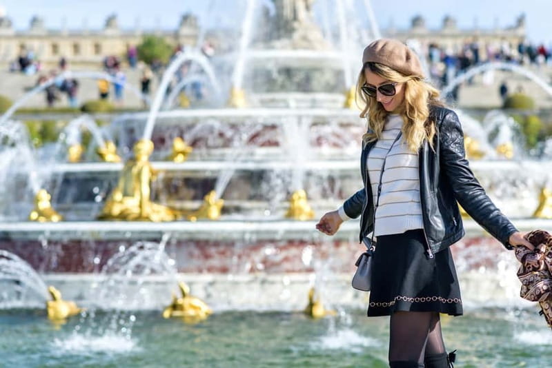 Paris: Palace of Versailles Guided Tour with Bus Transfers - Priority access: what it actually changes inside Versailles
