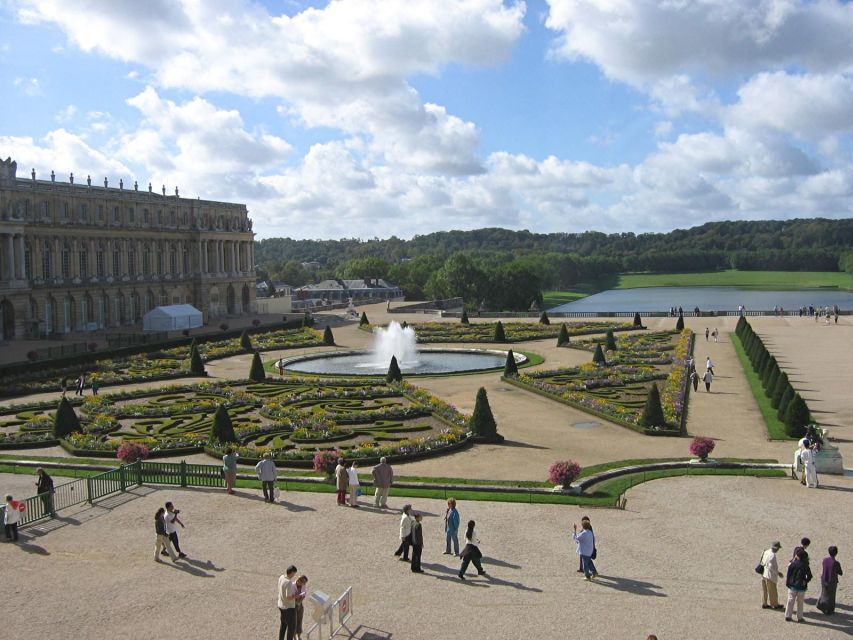 Paris: Palace of Versailles Ticket with Private Transfer - Private Versailles From Paris With Hotel Pickup and Skip-the-Line Access