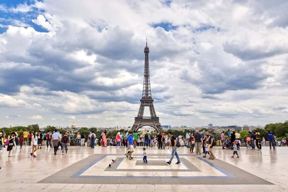 Paris Passlib' City: Official Pass with 5 Top Attractions - Eiffel Tower (2nd floor): where the pass earns its keep