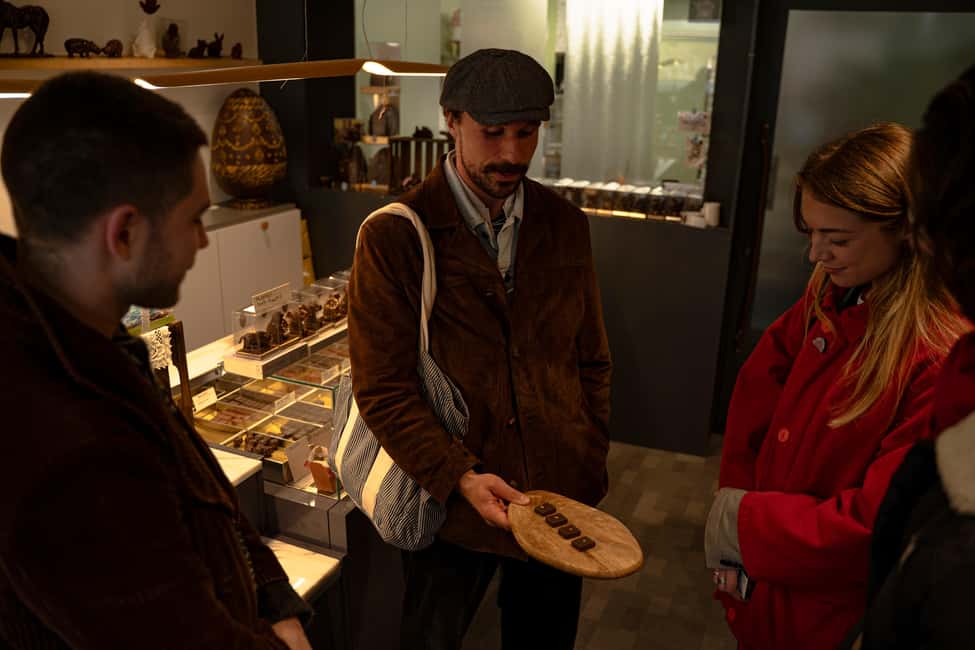 Paris : Pastries and Tragedies, The sweet tour of Montmartre - Where You Start at Place Blanche (and How to Spot the Group)
