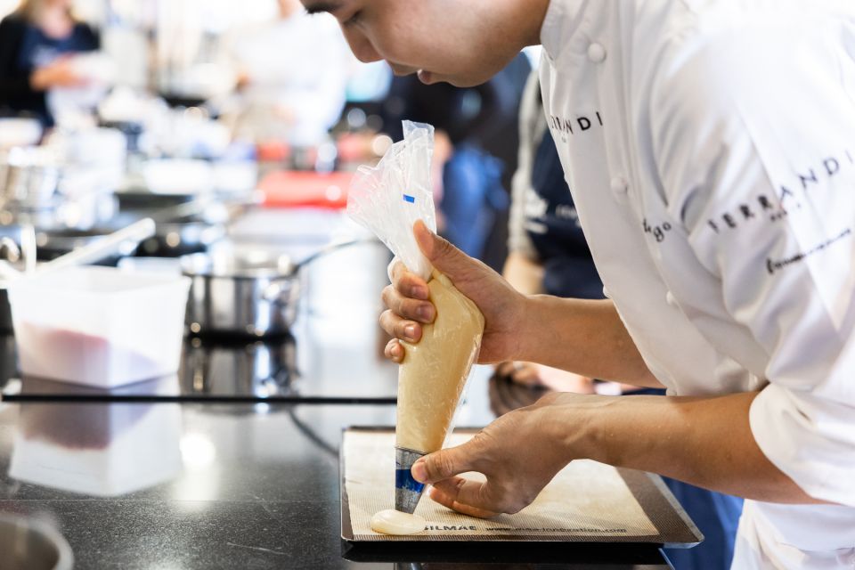 Paris: Pastry Class with Ferrandi Chef at Galeries Lafayette - FAQ