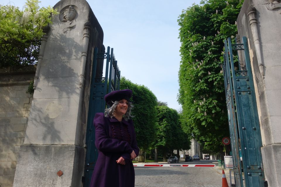 Paris: Père Lachaise Cemetery Guided by the Great Sibylle - The Grave Stops Everyone Talks About (and How You’ll Feel Them Differently)