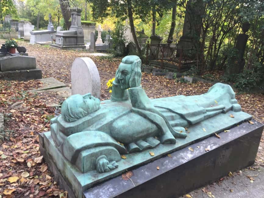 Paris: Père Lachaise Cemetery Visit with Seine River Cruise - Key Things to Know Before You Go