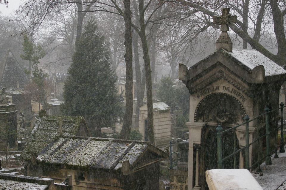 Paris: Père Lachaise Cemetery Walking Tour - Père Lachaise is more than a cemetery: it’s a Paris map