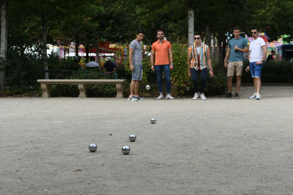 Paris: Pre-Dinner Drinks with Petanque Game (Bocce Ball) - Key Things to Know Before You Go