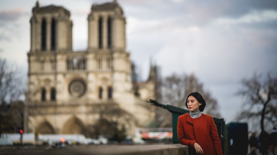 Paris: Premium Film Director Photoshoot & Natural Direction - Bir-Hakeim start: where the session finds its rhythm