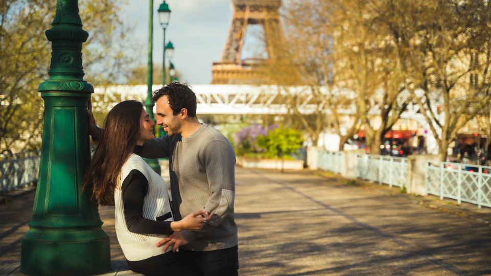 Paris: Premium Film Director Photoshoot & Natural Direction - How the one-hour session works in real life