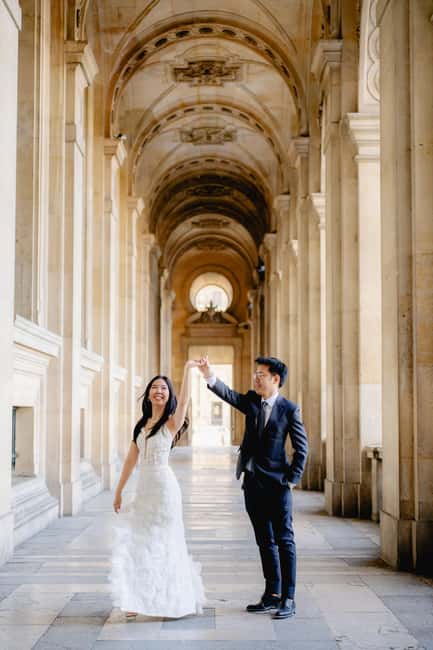 Paris: Premium Professional Photo Shoot - Tailored Paris Photos in Just One Hour