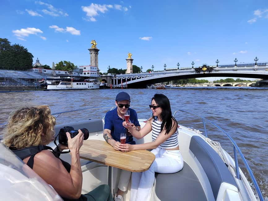 Paris: Private Boat Cruise on Seine River - Key highlights worth caring about