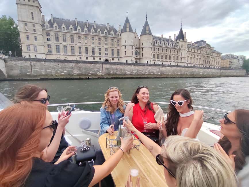 Paris Private Boat Seine River with Captain Guide - The 90-minute plan: what you actually see from the water
