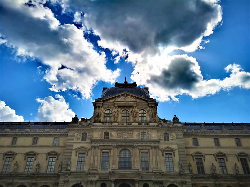 Paris: private city tour with seine river cruise - Stop-by-stop: Louvre classics, Palais-Royal playtime, and photo-worthy corners
