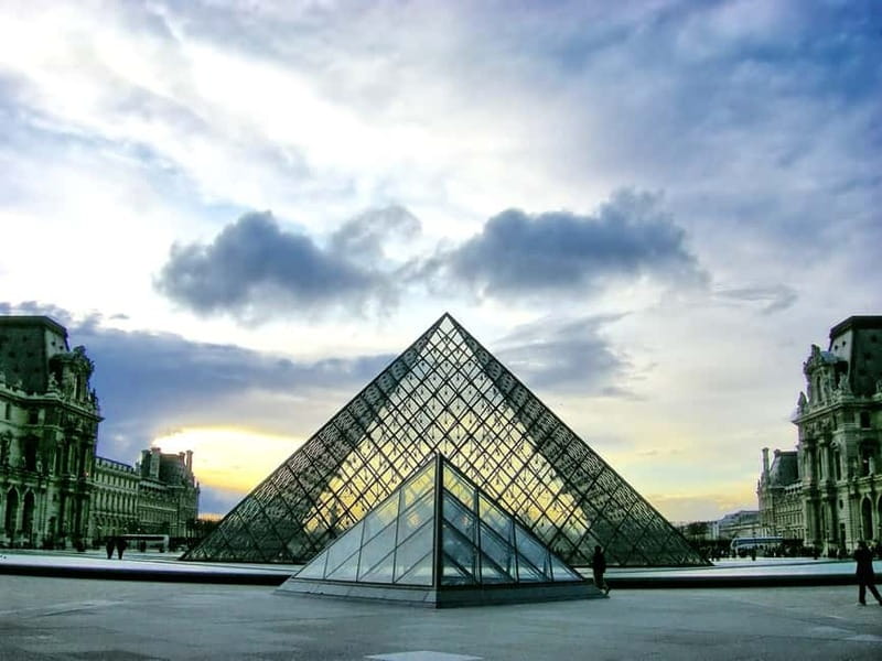 Paris: private city tour with seine river cruise - Who should book this tour, and who might not love it