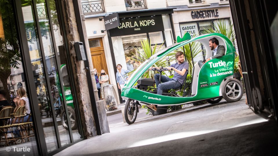 Paris : Private guided tour in Rickshaw bike - Napoléon - Key highlights worth your attention
