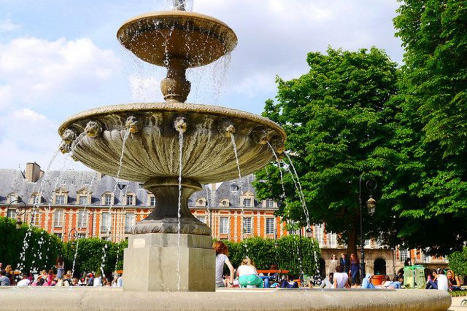Paris: Private Guided Tour of Marais disctrict - Secret courtyards and gardens: the real hook of the tour