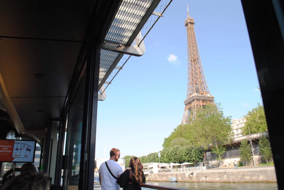 Paris: Private Half-Day Walking Tour with a Local Guide - Price and logistics: what $141 per person buys you