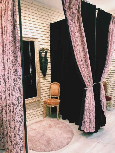 Paris: Private Lingerie Fitting activity - Multilingual experts who focus on fit, not just sales