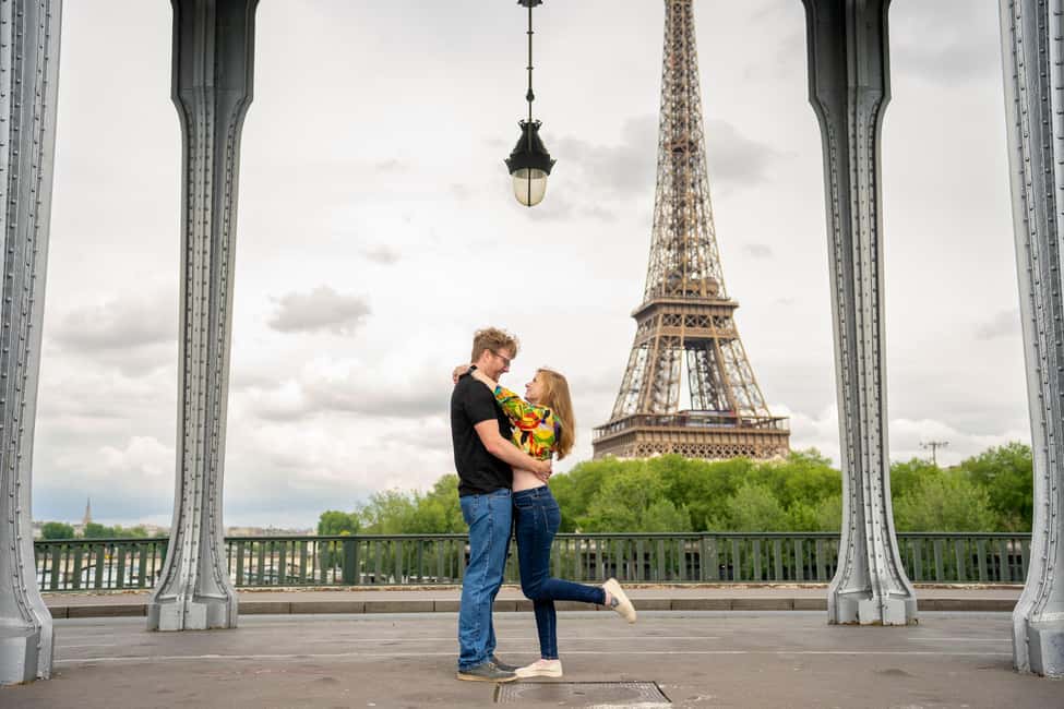 Paris: Private Photoshoot at the Eiffel Tower - Should you book this Paris Eiffel Tower private photoshoot?