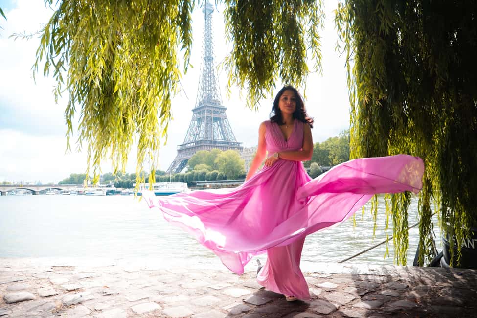 Paris: Private Photoshoot Near the Eiffel Tower - Your One-Hour Route: Eiffel Views, Bir Hakiem Bridge, and the Seine