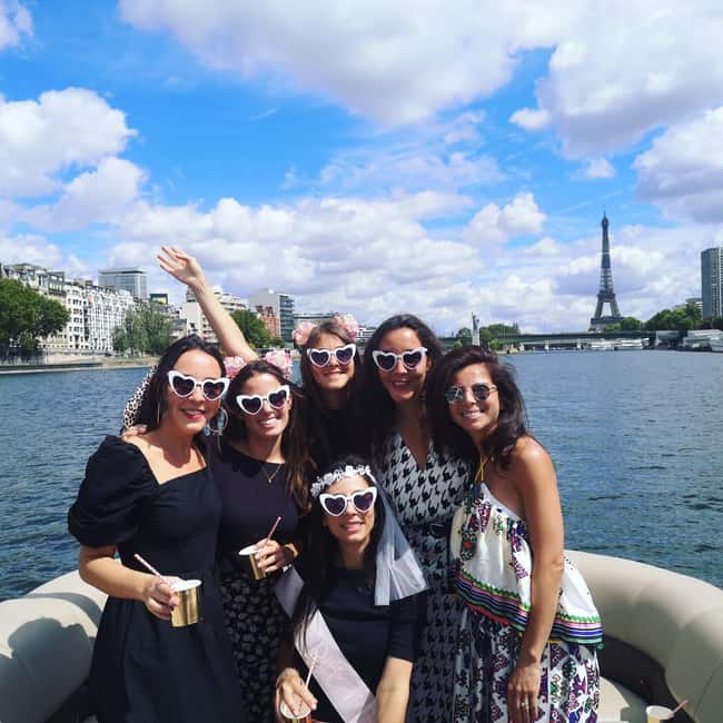 Paris: Private pontoon boat cruise on the Seine - Food, Drinks, and That Onboard Upsell Moment