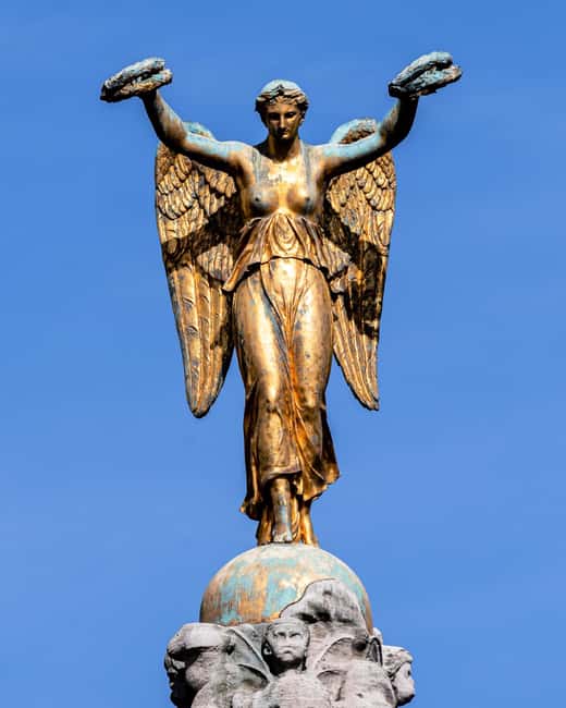 Paris: Private Seine River Cruise - Musée d’Orsay, Île aux Cygnes, and the Statue of Liberty sighting