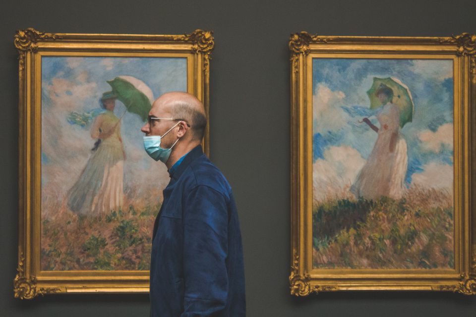 Paris: Private Skip-the-Lines Orsay and Louvre Museum Tour - Crossing Toward the Louvre: A Midday Reset in Paris