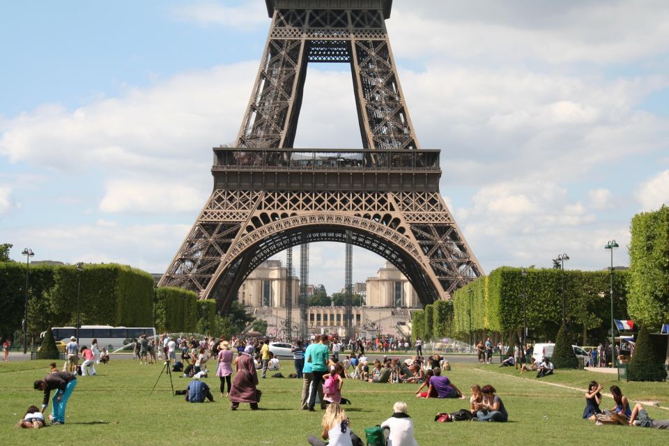 Paris: Private Tour with a Local Guide - The Walking Reality: Comfort, Timing, and How You’ll Move