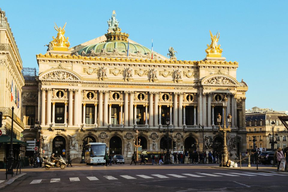 Paris: Private Tour with Locals – Highlights & Hidden Gems - Place de la Concorde: big square energy with a local lens