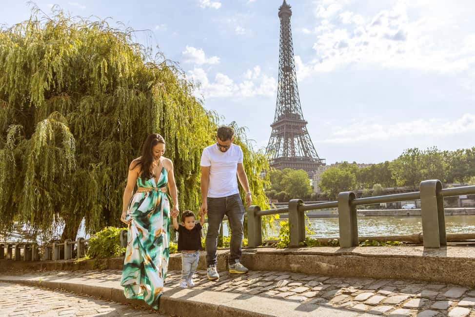Paris: Professional Photoshoot - What you get after: your 24-hour photo gallery and edited favorites