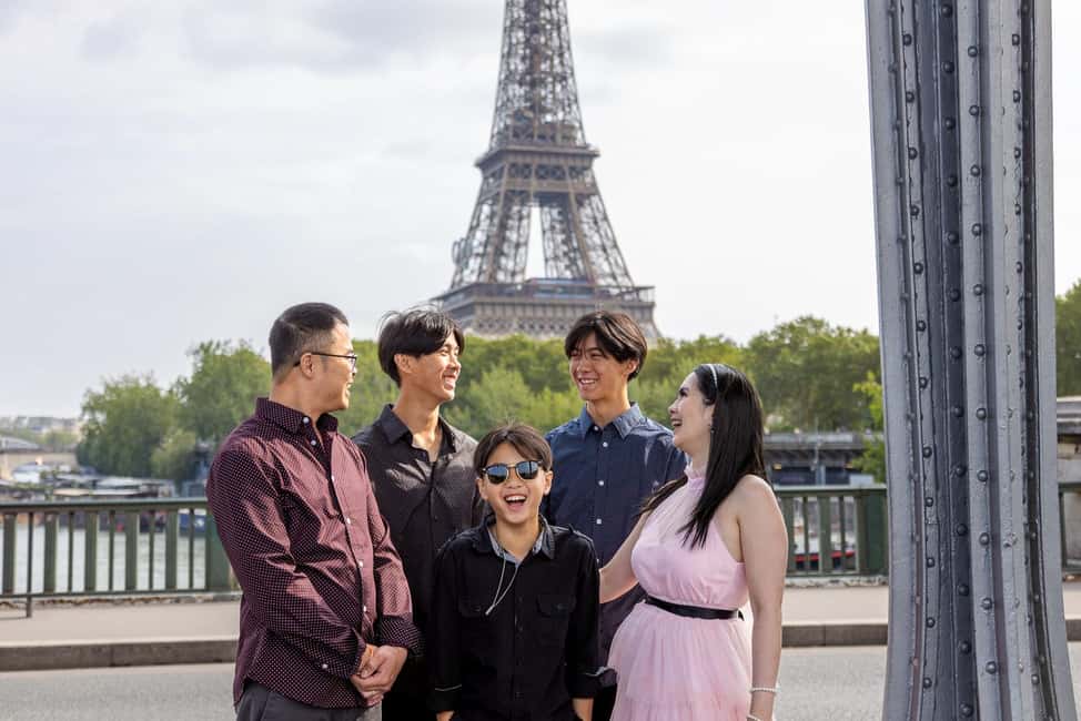 Paris: Professional Photoshoot - Flexible location: swapping to another Paris spot without breaking the flow
