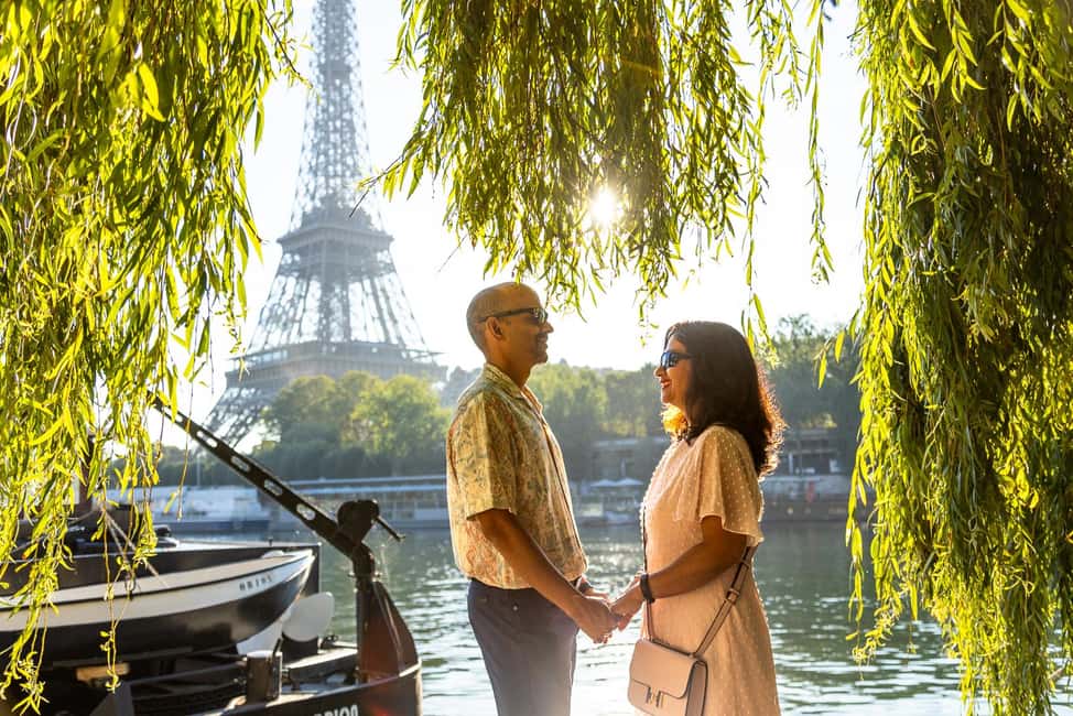 Paris: Professional Photoshoot - Meeting point: how to find the session start on the bridge