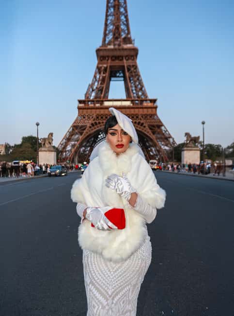Paris: Professional Photoshoot with 300+ Photos + 1 present - Where video fits in, and why you’ll still want the photos