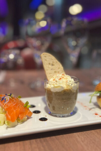 Paris: River Seine Cruise with 3-Course Lunch - Your 2-hour Seine route: Invalides to Eiffel Tower and the Liberty view