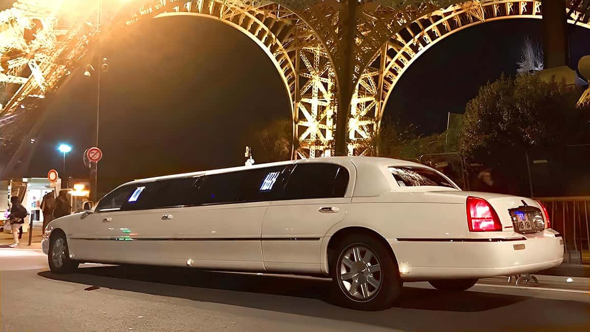Paris: Romantic Limousine Tour - Champagne, macaroons, and the limo details that change the mood