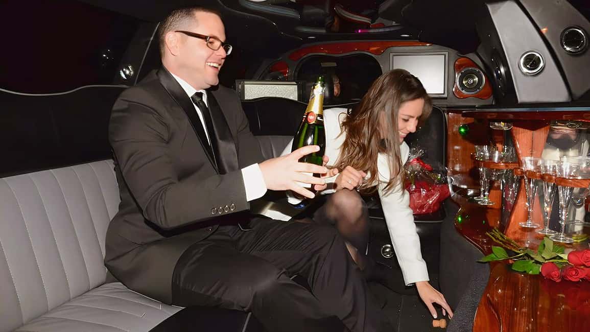 Paris: Romantic Limousine Tour - Who this tour suits best (and who should skip it)